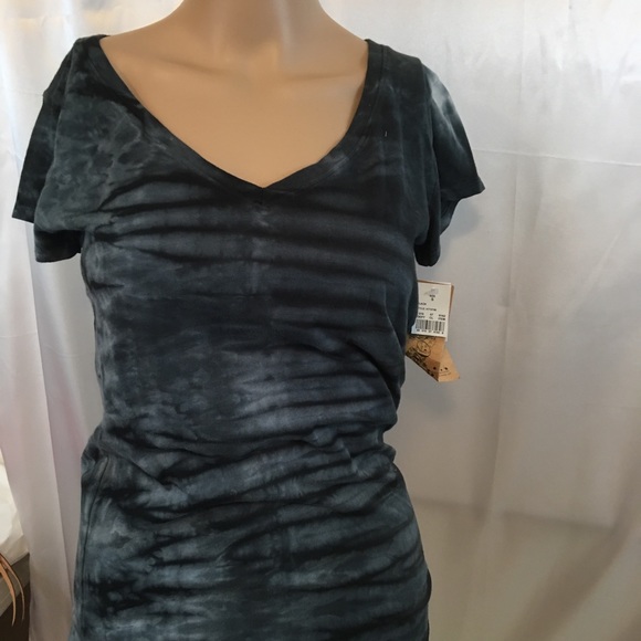 New T tie dyed🙄 - Picture 3 of 8